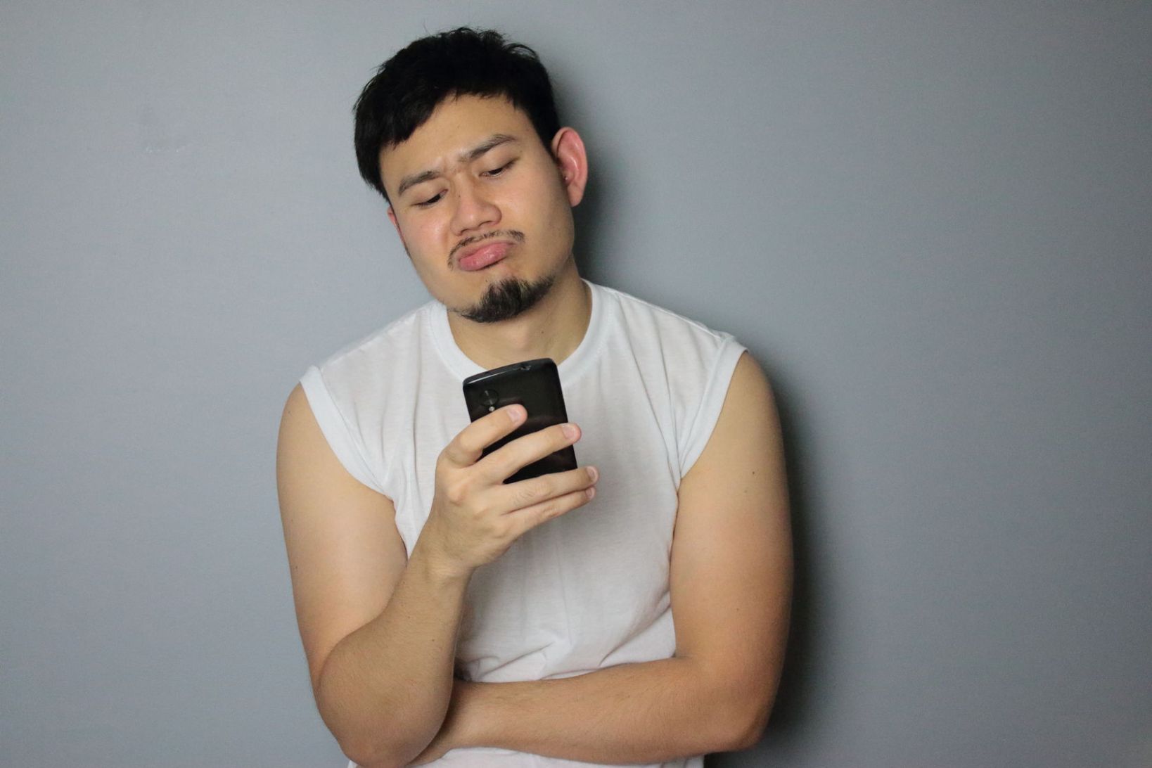 QUIZ: 남자가 관심없는 이성에게 쓰는 자음기호는?